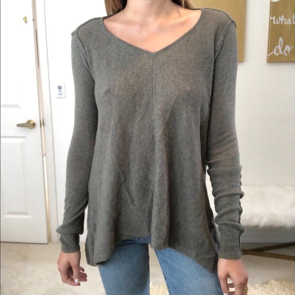 Subtle Luxury 0 Cashmere Sweater 